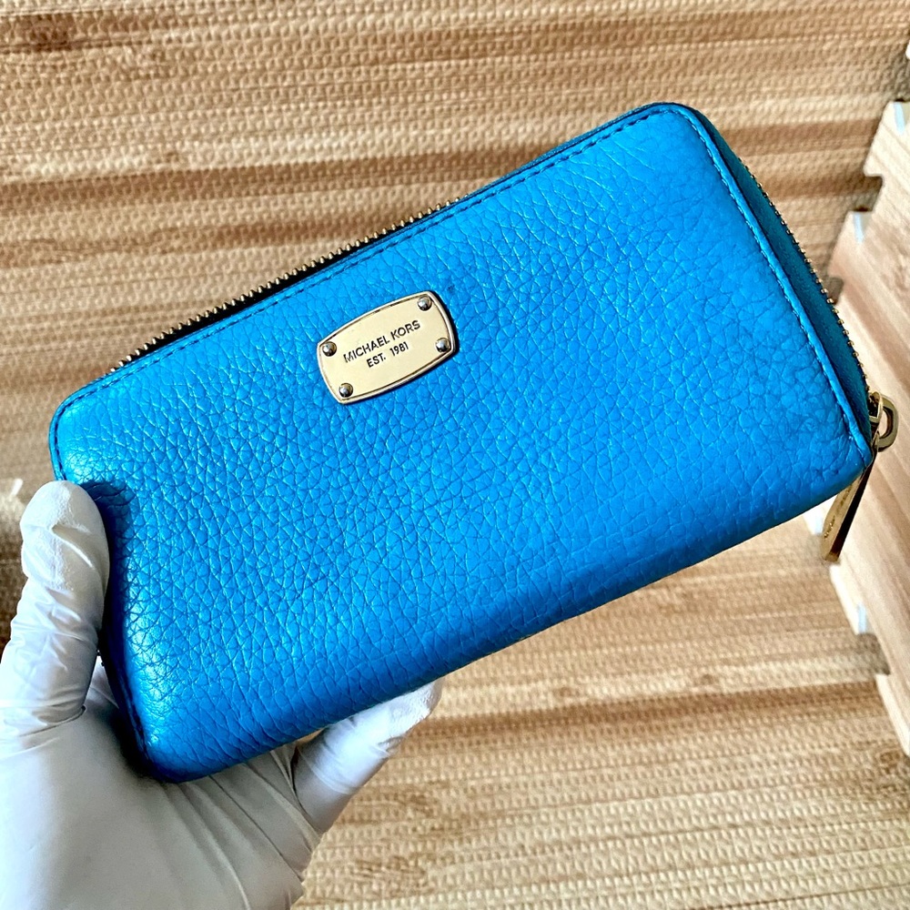 SOLD Michael Kors Mini Wallet